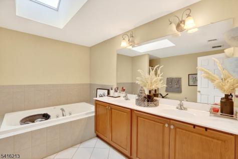 127 Churchill Avenue Franklin NJ 08873