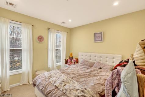127 Churchill Avenue Franklin NJ 08873
