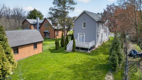 311 Hunt Avenue Pohatcong NJ 08865