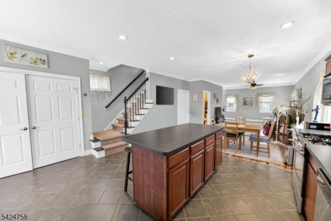311 Hunt Avenue Pohatcong NJ 08865