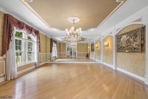 9 Wexford Court Warren NJ 07059