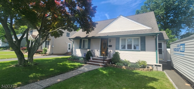 11 Chadwick Drive Bloomfield NJ 07003