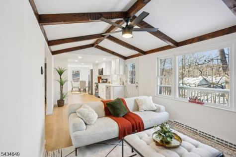 13 Cliffside Terrace Vernon NJ 07461