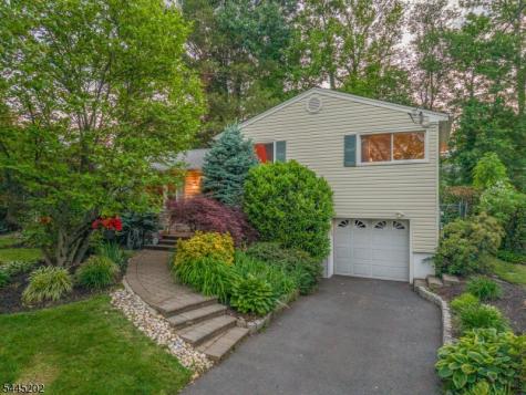 61 Glenwood Road Fanwood NJ 07023