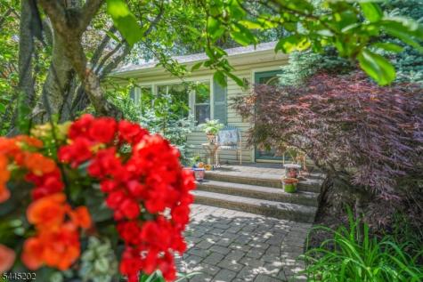 61 Glenwood Road Fanwood NJ 07023