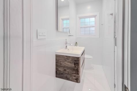 8 Birchwood Road North Caldwell NJ 07006