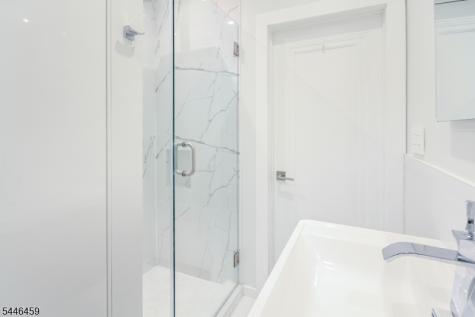 8 Birchwood Road North Caldwell NJ 07006