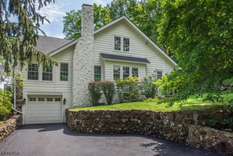 8 Birchwood Road North Caldwell NJ 07006
