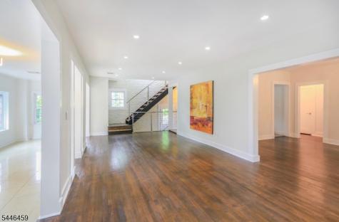 8 Birchwood Road North Caldwell NJ 07006
