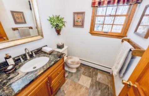 9 Buckhaven Trail Hardyston NJ 07460
