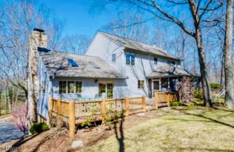 9 Buckhaven Trail Hardyston NJ 07460