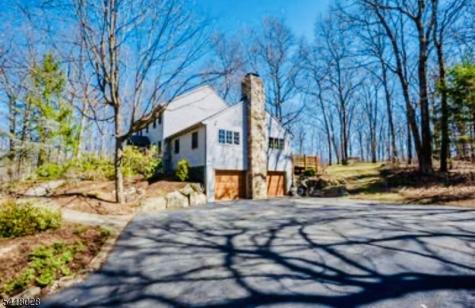 9 Buckhaven Trail Hardyston NJ 07460