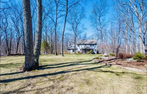 9 Buckhaven Trail Hardyston NJ 07460