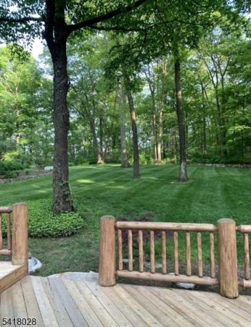 9 Buckhaven Trail Hardyston NJ 07460