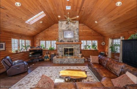 9 Buckhaven Trail Hardyston NJ 07460