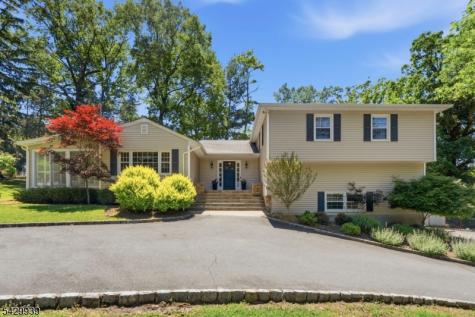 12 Wildwood Drive North Caldwell NJ 07006