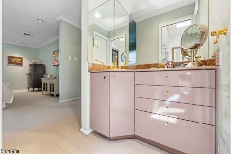 12 Wildwood Drive North Caldwell NJ 07006