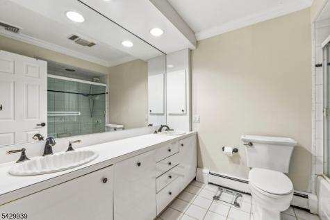 12 Wildwood Drive North Caldwell NJ 07006