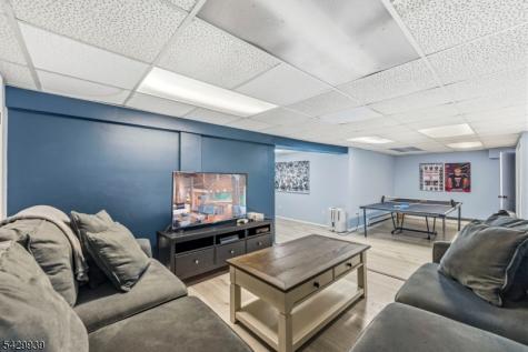 12 Wildwood Drive North Caldwell NJ 07006