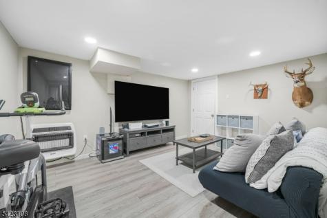 35 Zinnia Drive Vernon NJ 07418