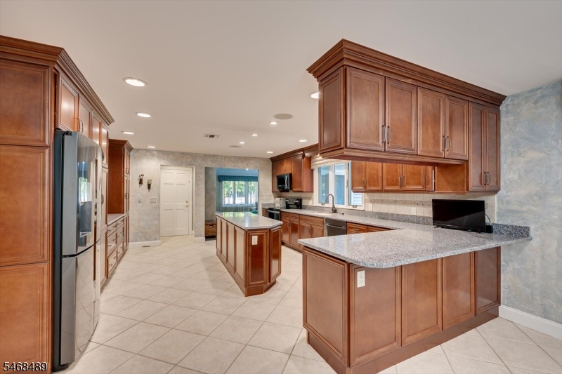 21 Stafford Road Woodbridge NJ 07067