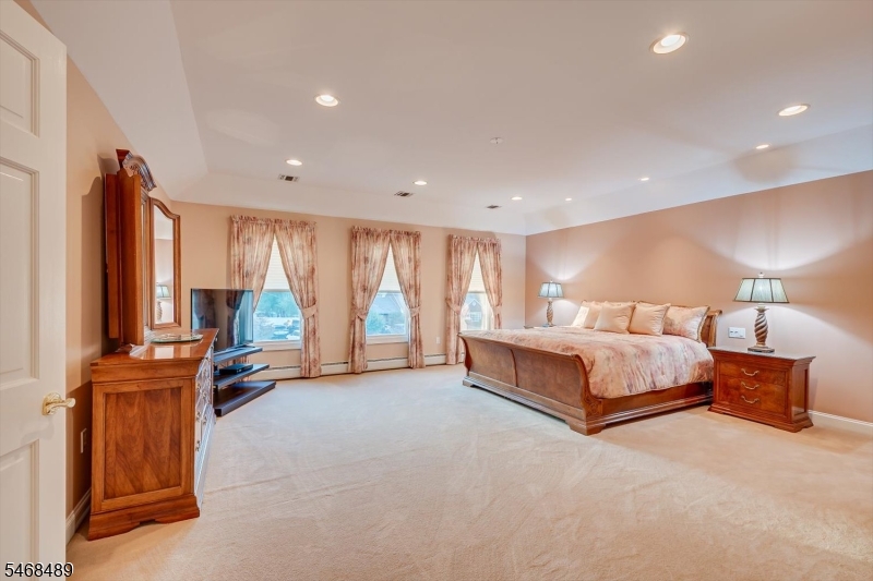 21 Stafford Road Woodbridge NJ 07067