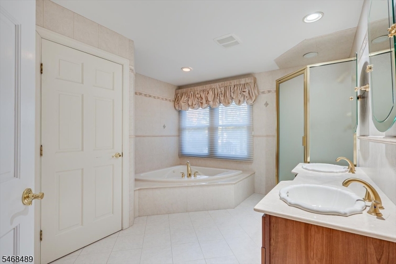 21 Stafford Road Woodbridge NJ 07067
