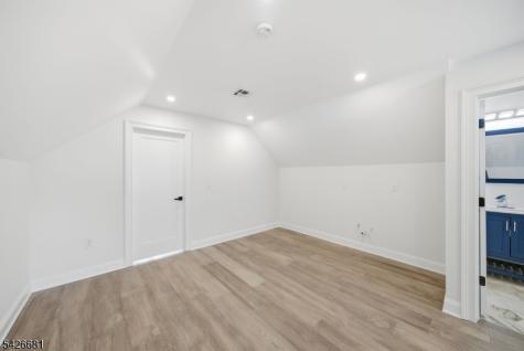 28 Irving Street Montclair NJ 07042