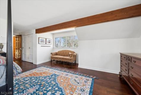 75 Farmersville Road Tewksbury NJ 07830