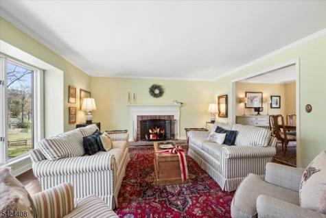75 Farmersville Road Tewksbury NJ 07830