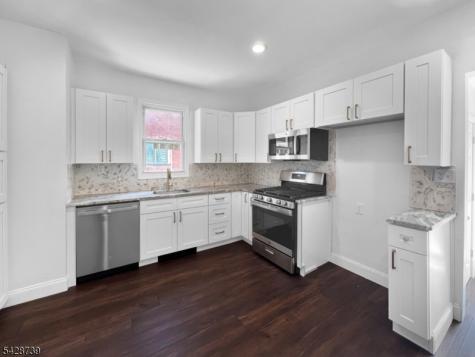 366 Thomas Street Phillipsburg NJ 08865