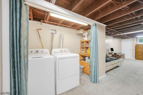 18 Cabot Lane Kinnelon NJ 07405