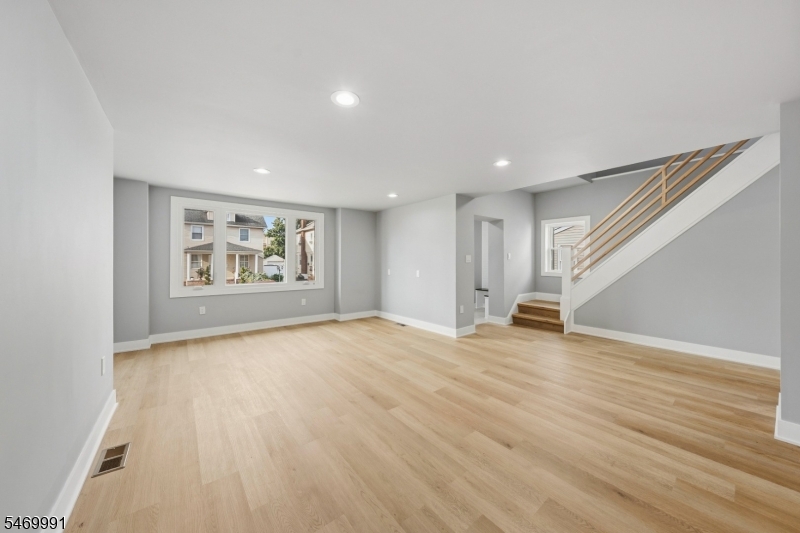 721 Bailey Avenue Elizabeth NJ 07208