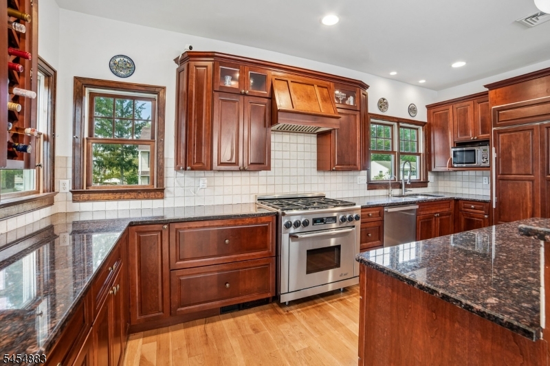30 Groah Road East Hanover NJ 07936
