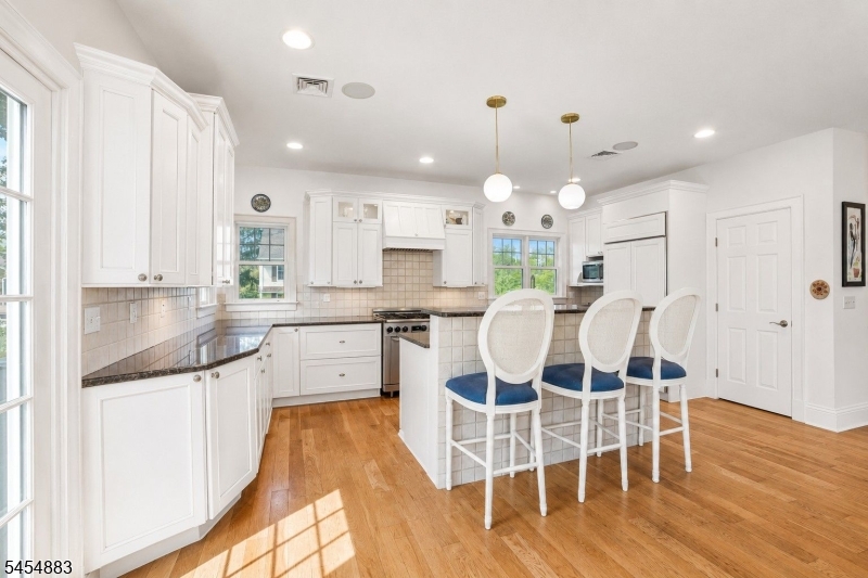 30 Groah Road East Hanover NJ 07936