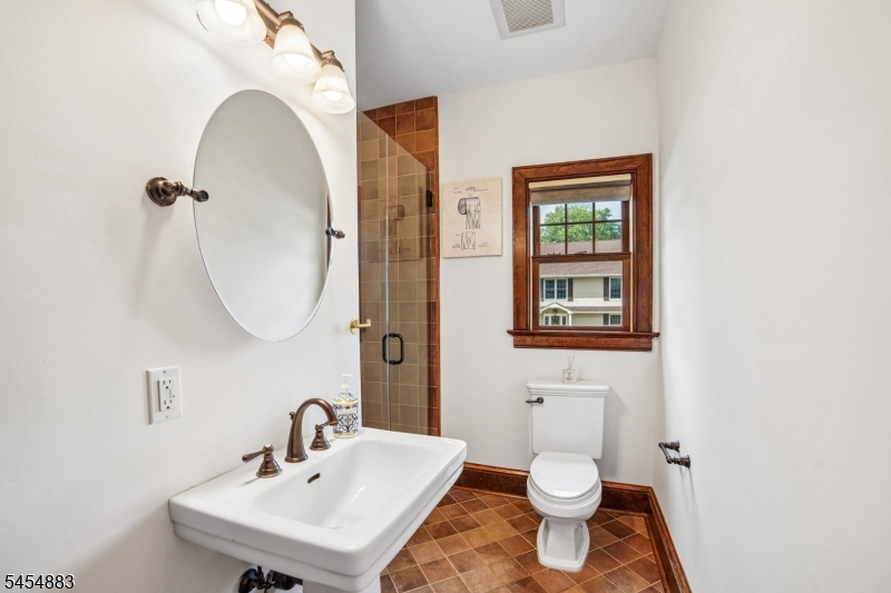30 Groah Road East Hanover NJ 07936