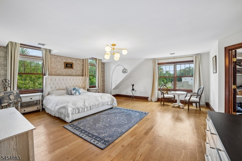30 Groah Road East Hanover NJ 07936