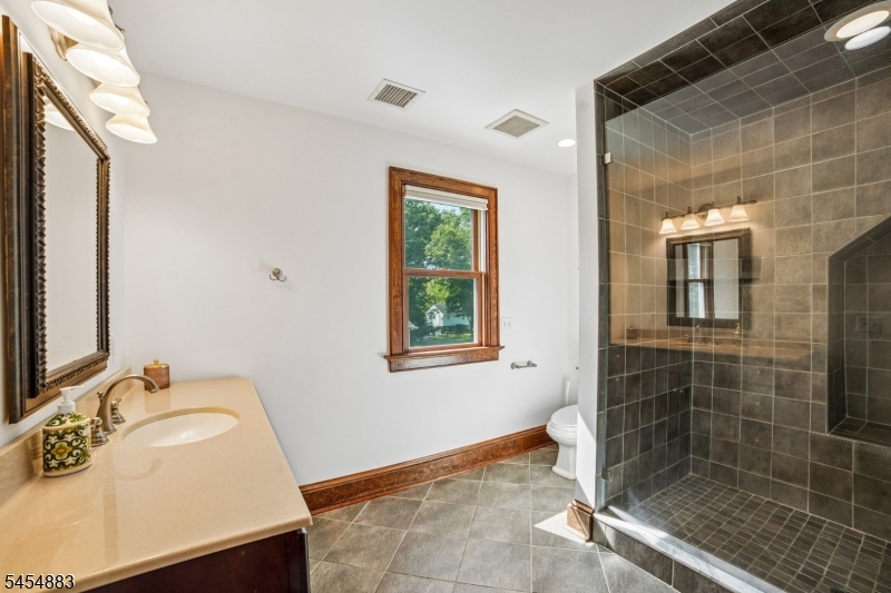30 Groah Road East Hanover NJ 07936
