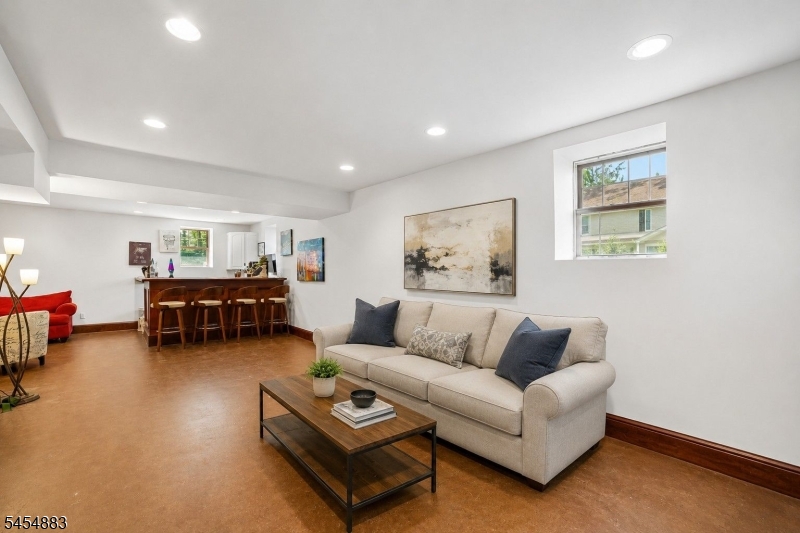 30 Groah Road East Hanover NJ 07936