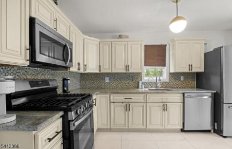17 Alvin Terrace Springfield NJ 07081