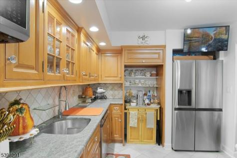 14 Dorothea Terrace Belleville NJ 07109