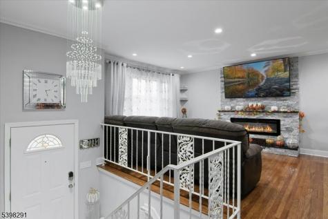 14 Dorothea Terrace Belleville NJ 07109
