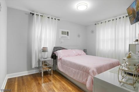 14 Dorothea Terrace Belleville NJ 07109