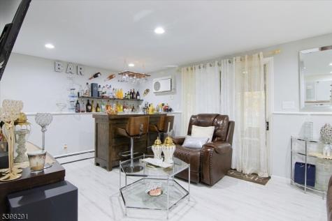 14 Dorothea Terrace Belleville NJ 07109