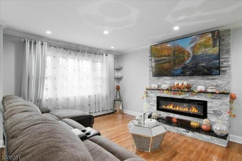 14 Dorothea Terrace Belleville NJ 07109