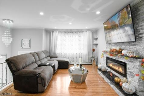 14 Dorothea Terrace Belleville NJ 07109