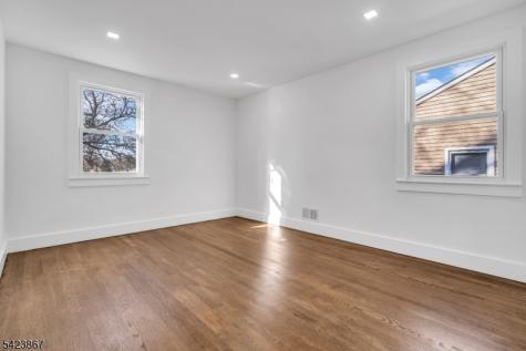 2824 N Stiles Street Linden NJ 07036