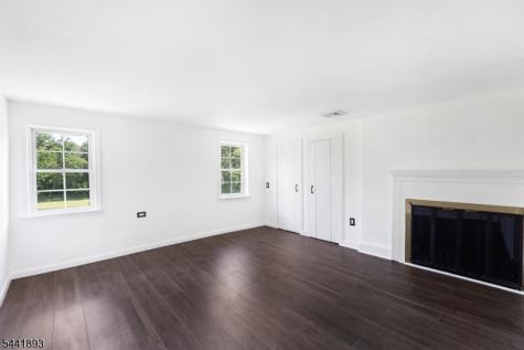 401 Bloomsbury Road Franklin NJ 08804