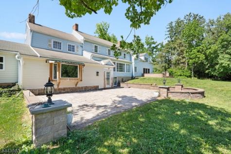 401 Bloomsbury Road Franklin NJ 08804