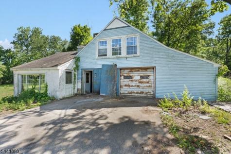 401 Bloomsbury Road Franklin NJ 08804